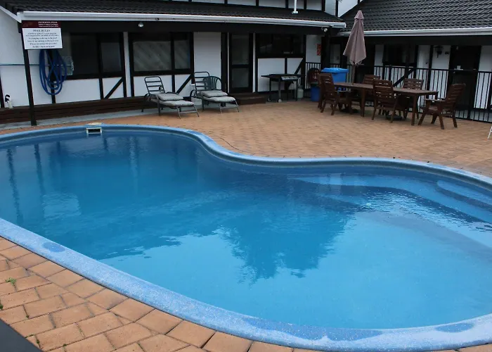 Devonwood 3*